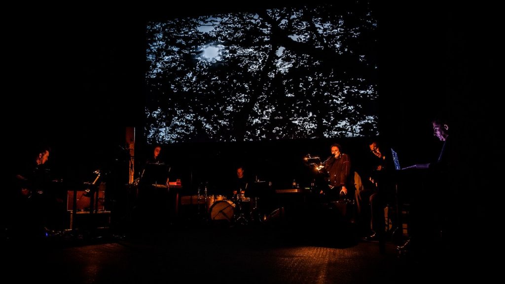 black seas ensemble performs at omago dei festival in krems, audiovisual research into auditory hallucinations,  michaela grill